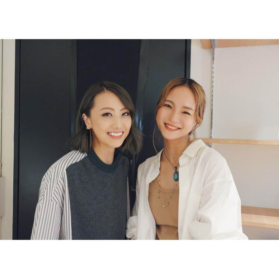 Shizukaのインスタグラム：「9.30 YOYOMI vol.3  お越しいただいた皆さん 本当にありがとうございました‼︎‼︎  病み上がりの喉に少し不安がありましたが そんなことも吹き飛ばすくらい 最後まで全力で取り組んで楽しめた時間。  1部・2部共に お客さんとの一体感が凄くて Liveのこうゆうところが大好きなんだって 心から思えた時間でした。  本当にありがとう。 この言葉につきます😄  みんなで作っていく"YOYOMI" 次回の12月 年内Last公演もよろしくお願いします🙌  #YOYOMI #Leola #DreamShizuka」