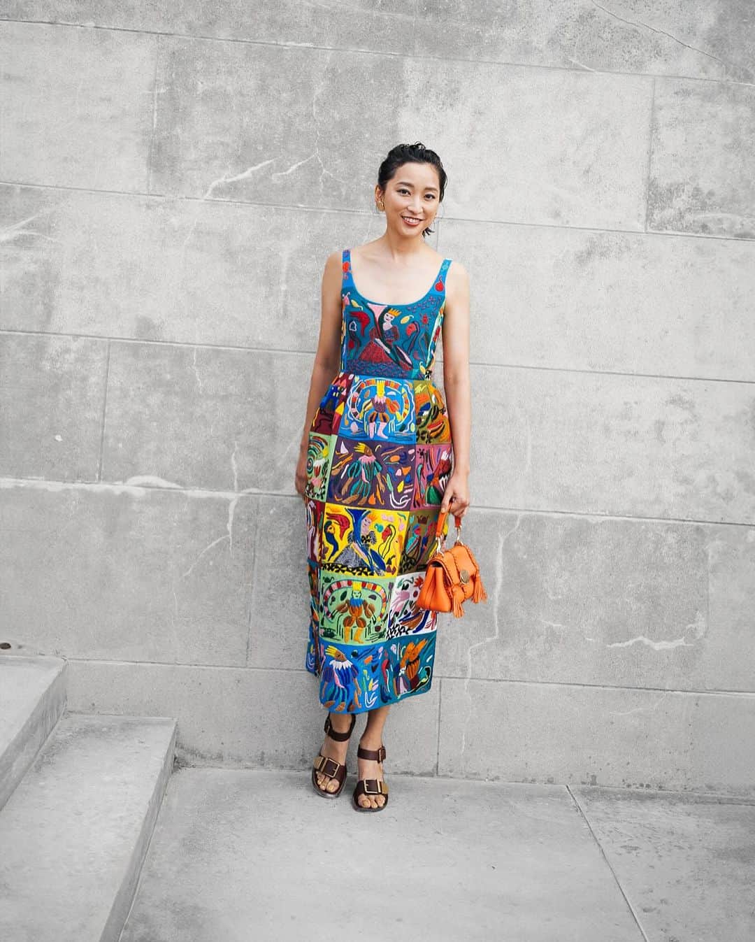 のインスタグラム：「@annewatanabe_official photographed at the Chloé Spring-Summer 2024 show in Paris.  #ChloeSS24」