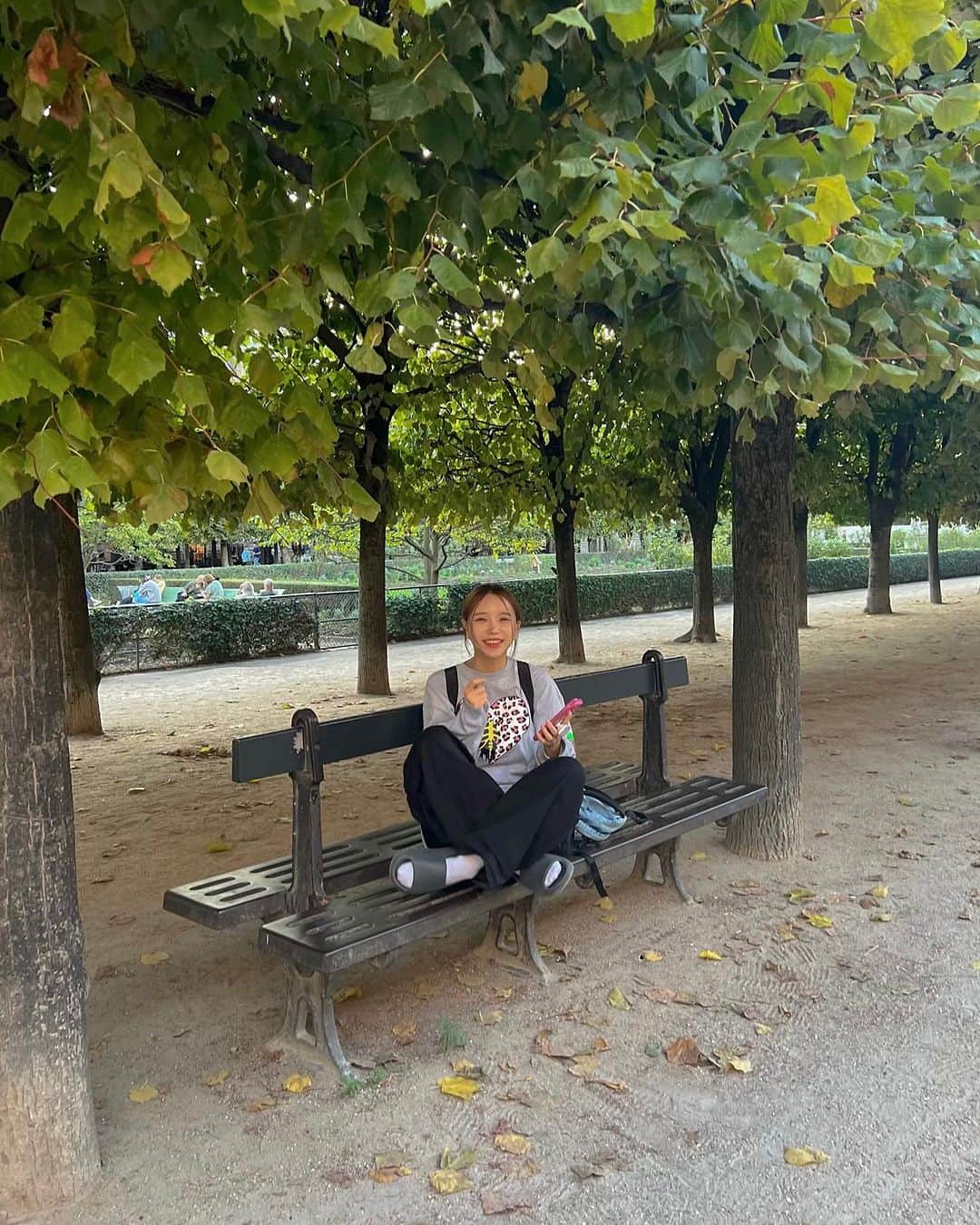 のインスタグラム：「T없ㅇl맑은i ... ✩」