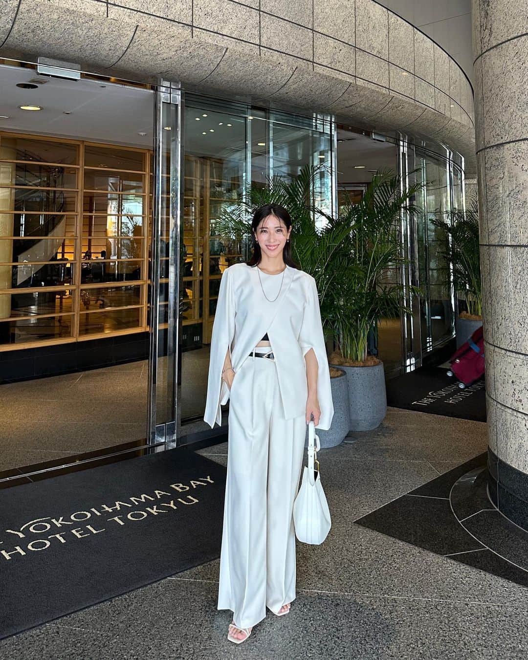のインスタグラム：「. いい1日でしたぁ🥰🥰🥰  私服は @_josemoon_ のセットアップです❣️」