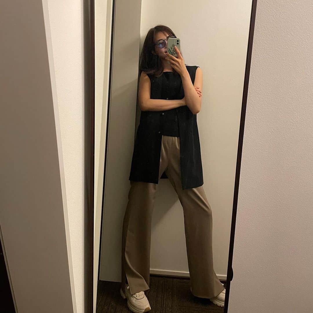 芝彰子さんのインスタグラム写真 - (芝彰子Instagram)「✔️✔️✔️  7days my outfit  記録用🗒️ まだまだ暑かった先々週くらいの。  朝晩は湿気がかなりおさまって来たこの頃🍂  ※写真重複してるの何枚かありました、、、🙇‍♀️💦  #outfit  #myoutfit #fashion #7daysmyoutfit #私服 #私の7日間 #7日間コーデ」9月30日 21時34分 - akiaki1221