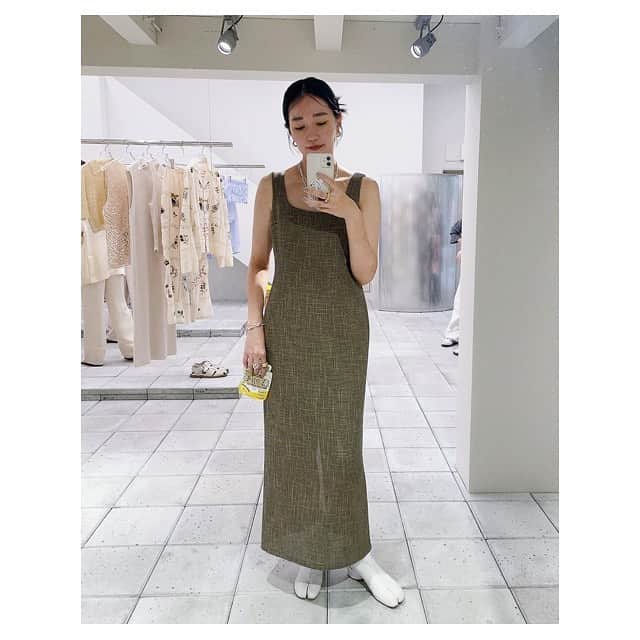 船曳ひろみさんのインスタグラム写真 - (船曳ひろみInstagram)「このドレスも買うなぁ♡ 大人っぽ  →最後はみちょんの笑顔で😆 (毎回アカウント名わからんくなる🥲  #todayful #pi_ootd」9月30日 21時30分 - hiromi_funabiki