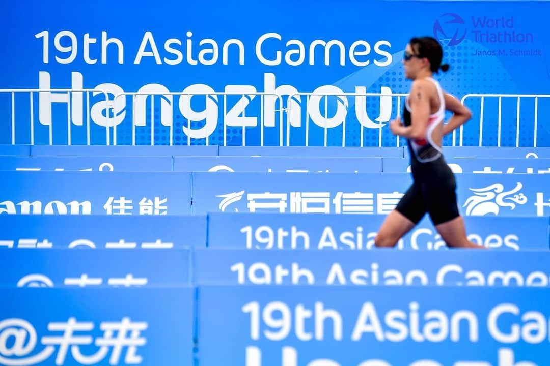 高橋侑子さんのインスタグラム写真 - (高橋侑子Instagram)「#AsianGames Champion two times in a row! It was probably one of the toughest races I’ve ever done. So grateful for this one 🥹 Thank you so much for the cheers and the messages. Next, Mixed Relay on Monday 🔥 Let’s go #TeamJapan 💪 #HangzhouAsianGames #Triathlon  📷 @janosmschmidt @worldtriathlon   アジア競技大会、2連覇することが出来ました！沢山の応援をありがとうございました😊 とてもタフなレースになり、最後はかなり苦しくなりましたが、どうにか逃げ切ることが出来ました。次は月曜に行われる混合リレーに出場します。引き続きチームジャパンへの応援をよろしくお願いします🇯🇵 #杭州アジア大会 #トライアスロン」9月30日 21時36分 - yuko_takahashi8