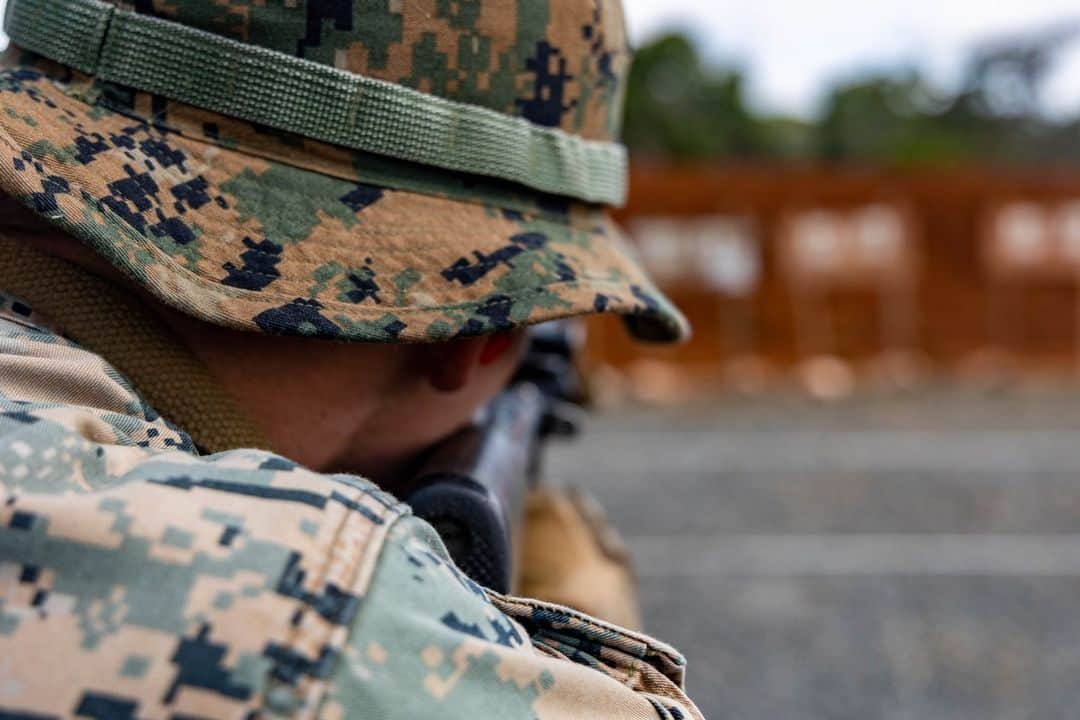 アメリカ海兵隊さんのインスタグラム写真 - (アメリカ海兵隊Instagram)「Core Competency   #Marines with Task Force Koa Moana 23 practice marksmanship at the Joint Range Complex in Ngatpang, Palau, Sept. 22.  Task Force Koa Moana 23, composed of U.S. Marines and #Sailors from @i_mef_Marines, deployed to the Indo-Pacific to strengthen relationships with Pacific Island partners through bilateral and multilateral security cooperation and community engagements.   📷 (U.S. Marine Corps photo by Staff Sgt. Courtney G. White)  #USMC #SemperFi #MarineCombatArms」9月30日 22時00分 - marines