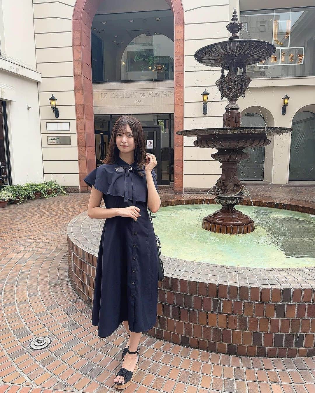 谷口彩菜さんのインスタグラム写真 - (谷口彩菜Instagram)「ワンピースコーデ♡ . @blueblackcb のだよ😌 本当に形が綺麗なアイテムが多くて お気に入り、、、♡ 靴もブルーレーベルだよ〜☺️ . 秋服も早く色んなの着たいな🥲🤍 . . #夏服　#夏服コーデ　#ブルーレーベル　#ワンピース　#ワンピースコーデ　#原宿　#bluelabel #code #ootd #onepiece  #fashion  #japan #harajuku  #japanesegirl」9月30日 22時11分 - taniguchi_ayana