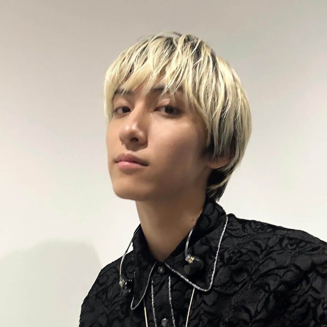 のインスタグラム：「🥱」