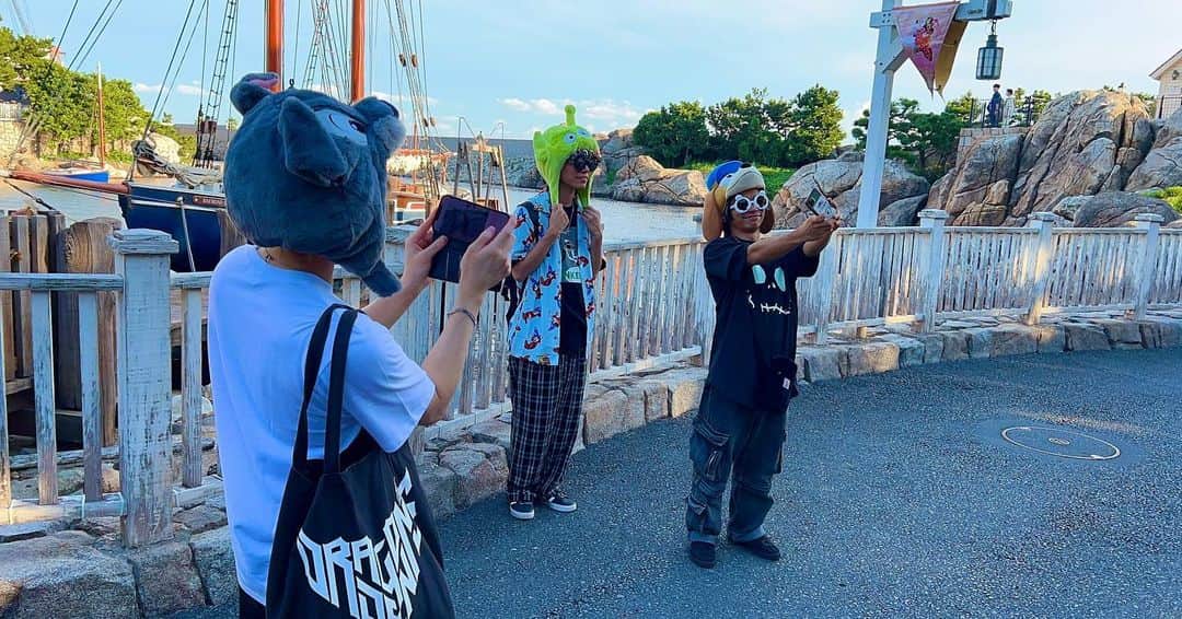 芝健さんのインスタグラム写真 - (芝健Instagram)「一緒に写ってるのも好きだし、一緒に来た人撮るのもめちゃめちゃ好き🌱  たくさん撮りたい🎠」9月30日 22時35分 - antsa_www
