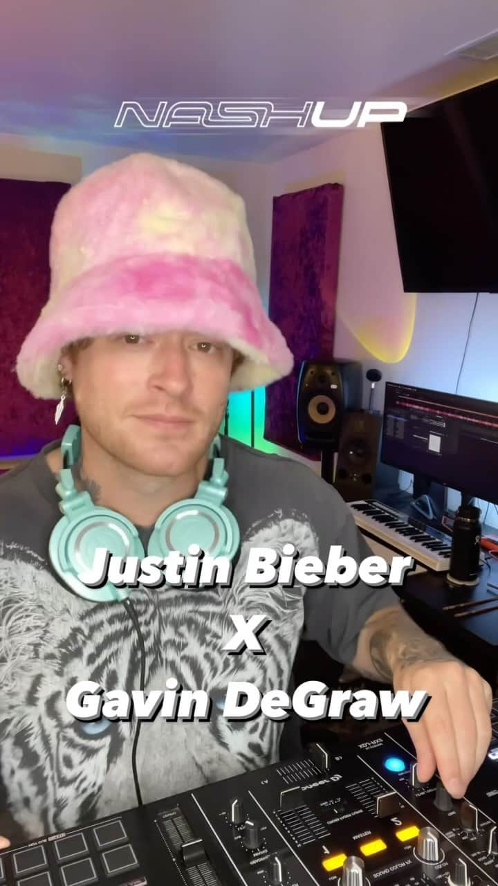 ナッシュ・オーバーストリートのインスタグラム：「Just twistin up #gavindegraw w #justinbieber 🎉🎉🎉 #mashup」