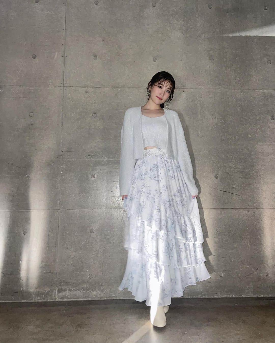 坂本 愛玲菜さんのインスタグラム写真 - (坂本 愛玲菜Instagram)「GirlsAward 2023 A/W ありがとうございました☺️🤍🫧  ドキドキの初ランウェイ…！  楽しかったです🌝 @lilliancarat_official」9月30日 22時41分 - erena_hkt48