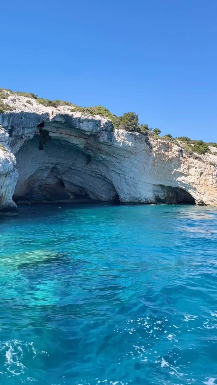 Keilah Kangのインスタグラム：「Zakynthos, Greece 📍」