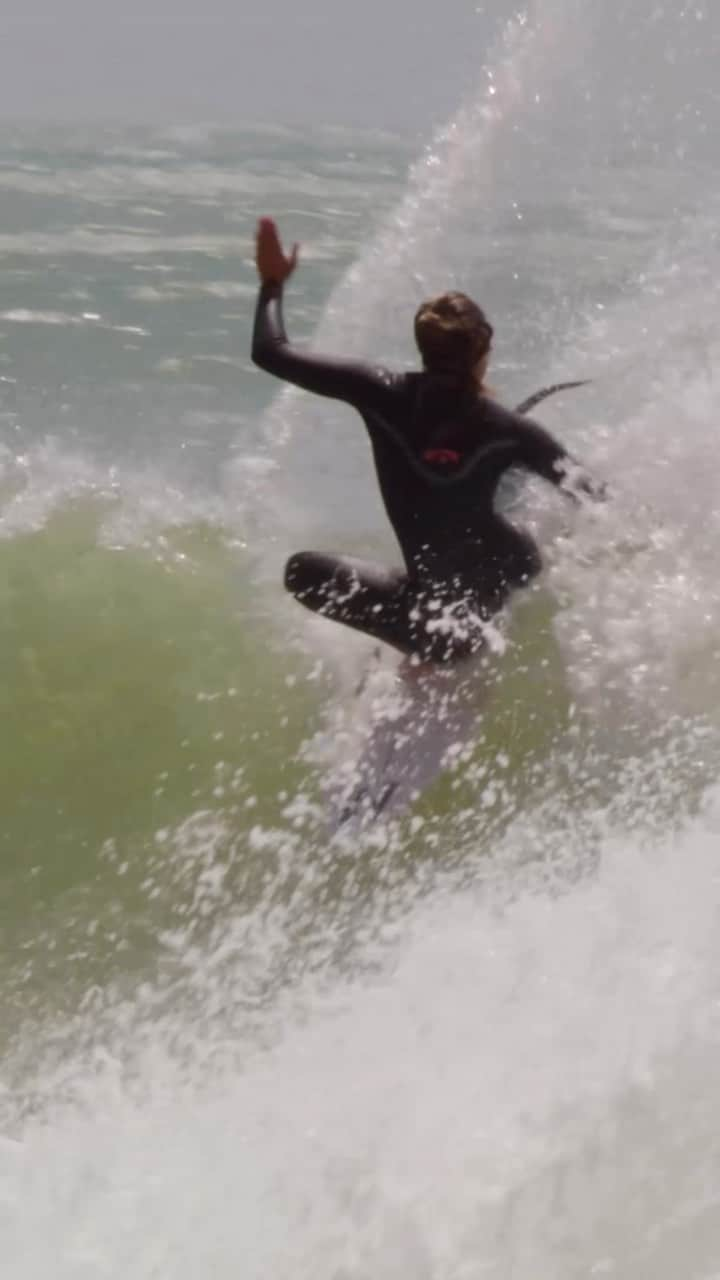 BILLABONG WOMENSのインスタグラム：「First dip of the trip.  @luanasilva__ jumps into the Atlantic, gearing up for what’s to come down the coast. Tap into our link in bio to watch ‘Did You Hear The Falling Rose?’ our latest Adventure Division film created by @wastedtalentintl.  #BillabongAdventureDivision」