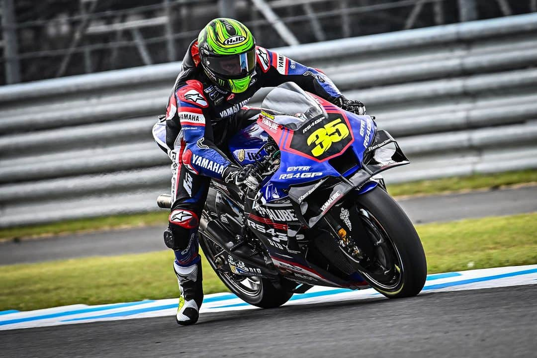 YamahaMotoGPさんのインスタグラム写真 - (YamahaMotoGPInstagram)「💬 @calcrutchlow, Grand Prix of Japanese - Sprint Result - 18th:  "Today was a difficult day, a lot more than yesterday. We were trying to use the soft rear tyre for duration for tomorrow in Free Practice 2, which we completed in a good way. Then, unfortunately, in qualifying we had a technical problem with one of the bikes. We were unable to get the front wheel changed in time to be able to profit and make a good lap time for the qualifyings. I was optimistic that I could have been further up the grid for the Sprint and the Race tomorrow. In the Sprint, unfortunately, I took a long-lap penalty because I kept touching in the green, which I never had to do before in my racing career - to have to do a long-lap penalty. It was good to be able to get some race situation and understand the mistakes it caused in a race situation being around the other riders. So, we gathered some data, this is very important. But it was not the best Sprint, and hopefully tomorrow we can look at which package we will race and be able to get some more data for the future."  #MonsterYamaha | #MotoGP | #JapaneseGP」9月30日 23時47分 - yamahamotogp