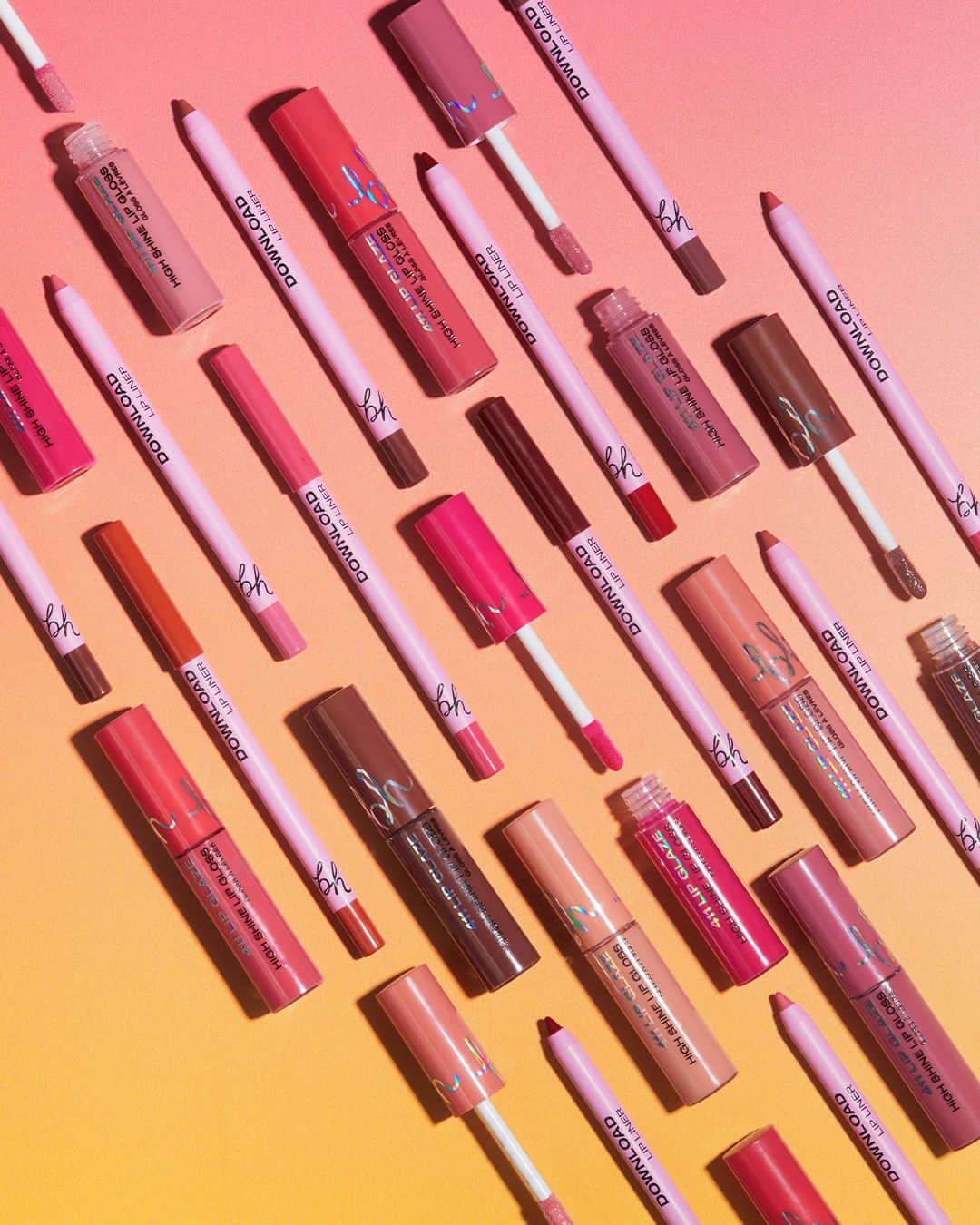 BH Cosmeticsのインスタグラム：「NEW LIPS, WHO DIS⁉️ Pucker up this fall szn in our ✨just dropped✨ 411 Lip Glaze Cream Glosses and Download Lip Liners! 👄 Get alllll the deets on the new lip lineup of your dreams! 👇⁣⁣⁣ ⁣⁣ 💋 411 LIP GLAZE Cream Glosses: Powerfully-pigmented, high-shine cream glosses with a buttery, glazed finish. Available in 8 shades!⁣⁣ 💋 DOWNLOAD Lip Liners: Soft matte lip pencils that effortlessly apply and precisely define lips for long-lasting color. Available in 8 shades!⁣⁣ ⁣⁣ All these hot drops are ⬇️⁣⁣⁣⁣ 🌱 Vegan⁣⁣⁣⁣ 🧼 Clean⁣⁣⁣⁣ 🐰 Cruelty-Free⁣⁣⁣⁣ ⁣⁣⁣⁣ Leave a ❤️ in the comments if you want to try these new pout perfecters! ⁣⁣ ⁣⁣ #bhcosmetics」