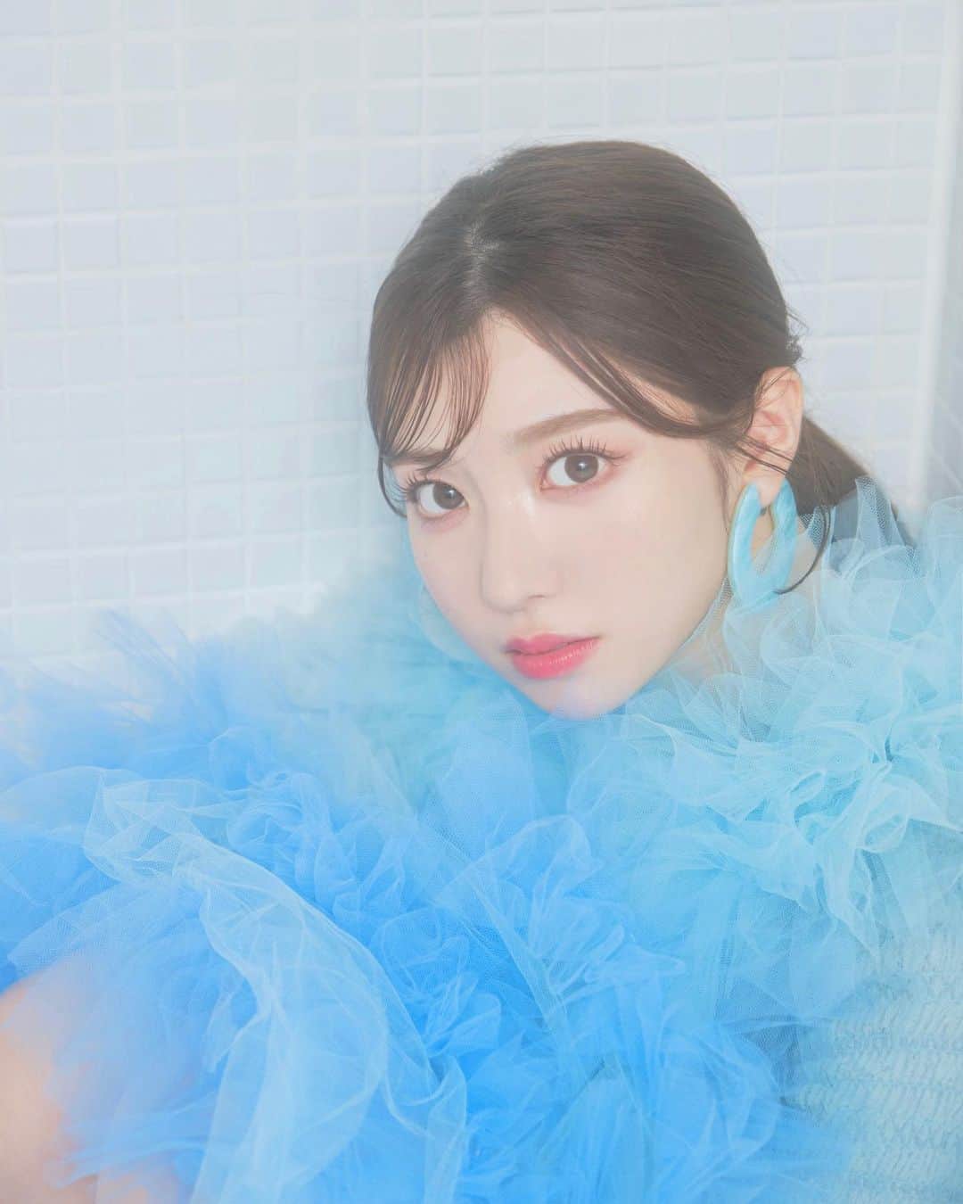 小玉梨々華のインスタグラム：「23歳になりました💐  これからも周りの人を大切に感謝を忘れずに 自分らしく過ごしていけたらなと思います  今後とも宜しくお願いします！」