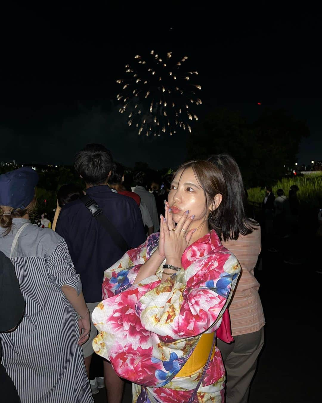 吉澤友貴さんのインスタグラム写真 - (吉澤友貴Instagram)「10月こんにちは❤︎ 9月ありがとう🌕  今年も後3ヶ月で終わりみたいだよ🥺 信じられないほど早い、、、  夏終わっちゃって寂しいなぁ 2023年残り3ヶ月もよろしくね🦥」10月1日 0時13分 - yuki_yoshizawa_