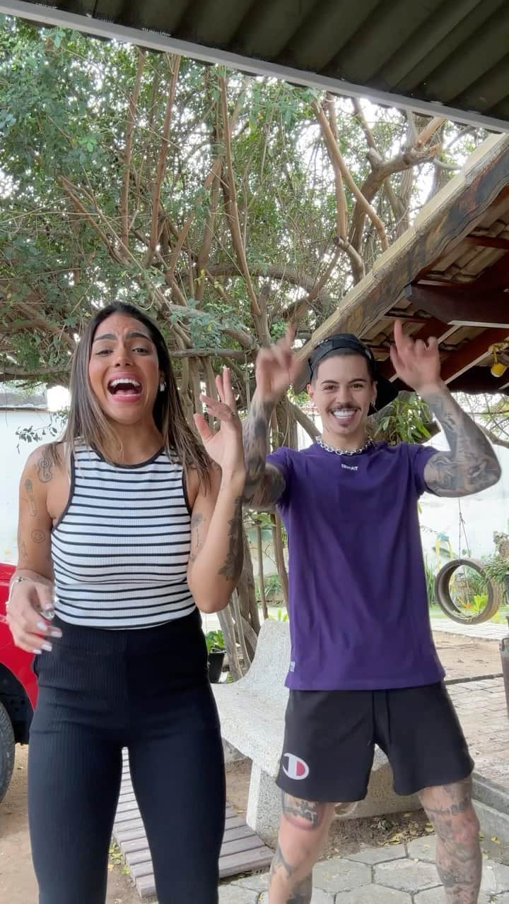 のインスタグラム：「ESSA FOI QUASE 🤣🤣🤣」