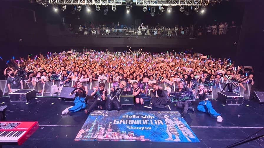 tokuのインスタグラム：「ツアー20ヶ所目、上海Day1‼️ ありがとうございました😊😊  #garnidelia  #ガルニデss2023」