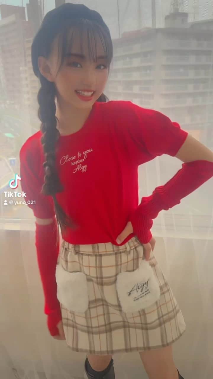 喜島結乃のインスタグラム：「♡yuno♡ ㅤㅤㅤㅤㅤㅤㅤㅤㅤㅤㅤㅤㅤ 夜更かししてしまった😂 今日から10月だぁ✨✨ 今もまだ月が綺麗だった🌕 おやすみなさい💤 ㅤㅤㅤㅤㅤㅤㅤㅤㅤㅤㅤㅤㅤ @algy_official  アルジーコーデで踊ってみたよ❤️ ㅤㅤㅤㅤㅤㅤㅤㅤㅤㅤㅤㅤㅤ #喜島結乃  #js4 #4年生 #10歳 #撮影  #女の子 #女の子コーデ  #algy #algyコーデ」