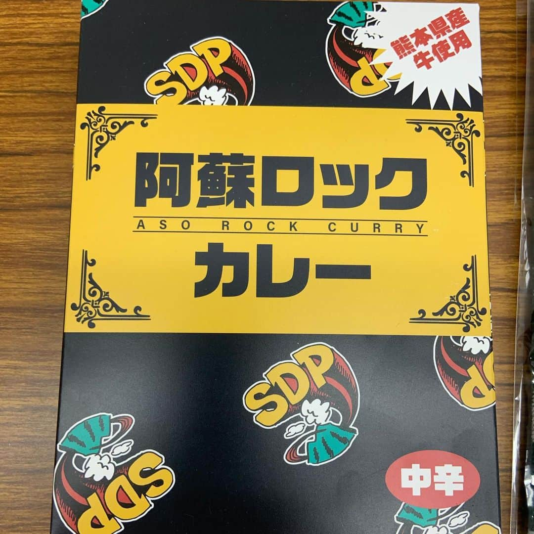 Boseさんのインスタグラム写真 - (BoseInstagram)「阿蘇ロック、スチャダラパーのライブ以外にも、ZAZEN BOYZのライブに乱入させてもらったり、柔術のチャンピオンと会えたり、キョンキョンのライブを客席から楽しんだり、かわなべひろしのDJで踊ったり、キセルのライブに感激したり、堪能しました。 #阿蘇ロックフェスティバル2023  #小泉今日子 #ガリットチュウ福島  #サイプレス上野  #キセル #キャンドルジュン」10月1日 0時55分 - bose_sdp