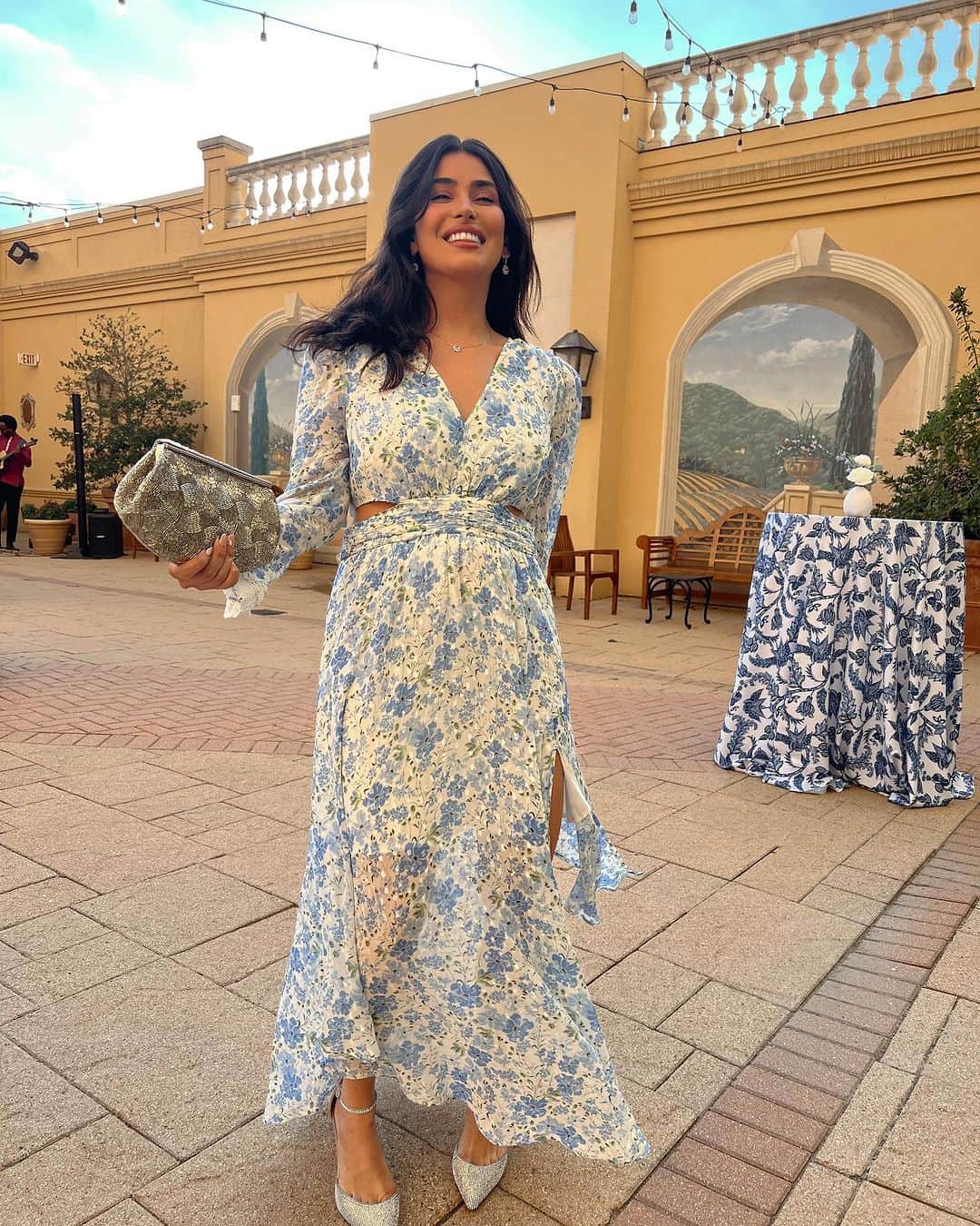 Sazan Hendrixさんのインスタグラム写真 - (Sazan HendrixInstagram)「Mom off duty 💙 An unforgettable night at the @africanewlife gala 🌟 Together, we raised funds for a beautiful cause, bringing hope and change to countless families and children’s lives. Grateful to be part of this impactful journey.🫶🏽 #ANLgala #leteverychilddream」10月1日 1時11分 - sazan