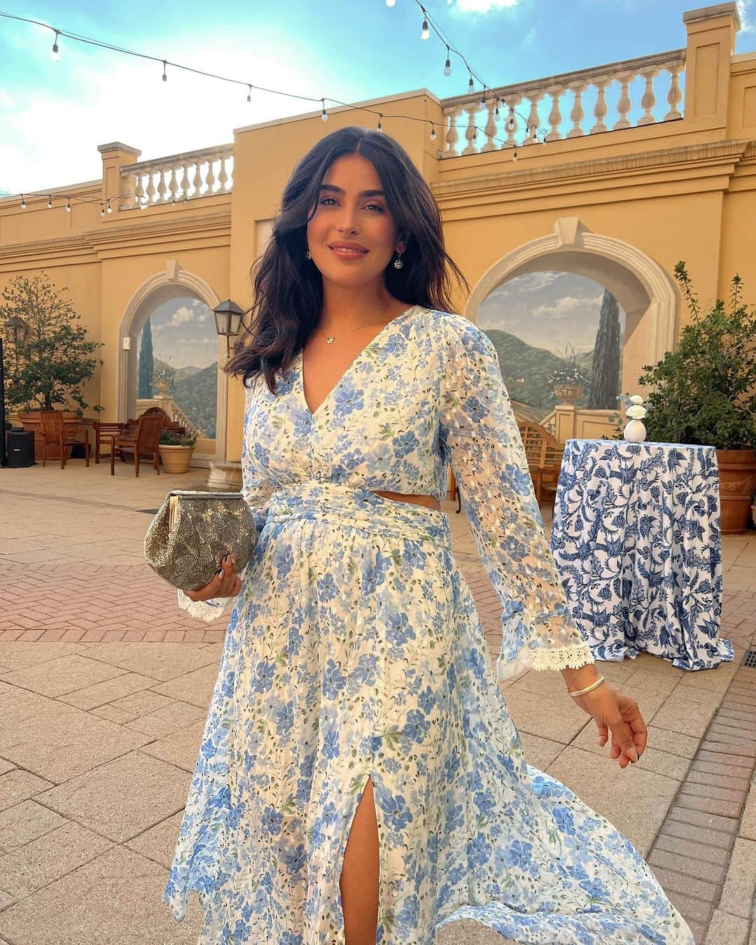 Sazan Hendrixさんのインスタグラム写真 - (Sazan HendrixInstagram)「Mom off duty 💙 An unforgettable night at the @africanewlife gala 🌟 Together, we raised funds for a beautiful cause, bringing hope and change to countless families and children’s lives. Grateful to be part of this impactful journey.🫶🏽 #ANLgala #leteverychilddream」10月1日 1時11分 - sazan