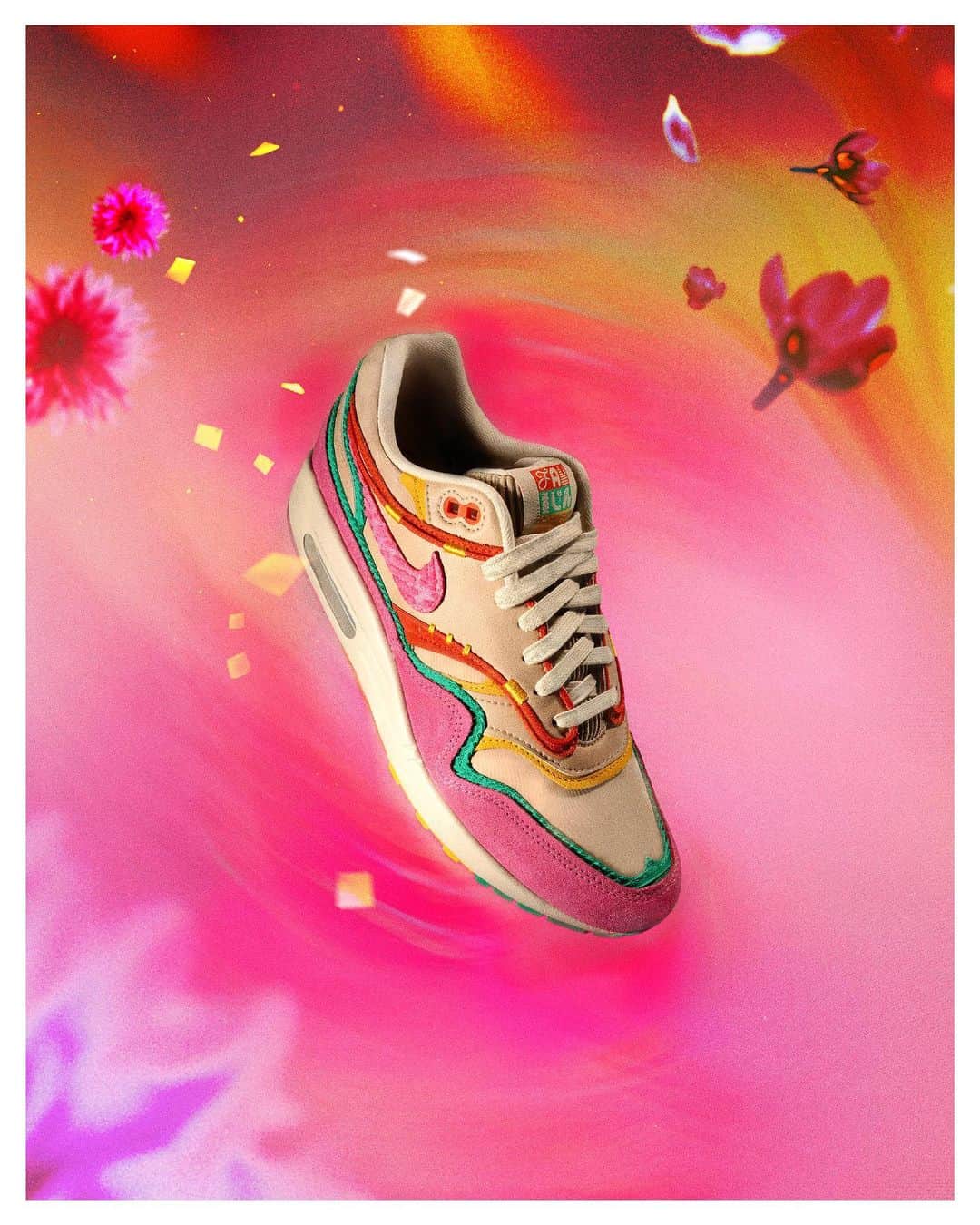 Nike Sportswearのインスタグラム：「Rhythm is power – it is colorful, textured & can play at all volumes.  The 2023 Nike Familia Collection honors young Latinas uniquely moving to the beat of their own drum. Inspired by vibrant neighborhood festivities, and pride for family, this collection thoughtfully reimagines classics.   Drop a bandera to rep your rhythm or shop now to claim your pair.」