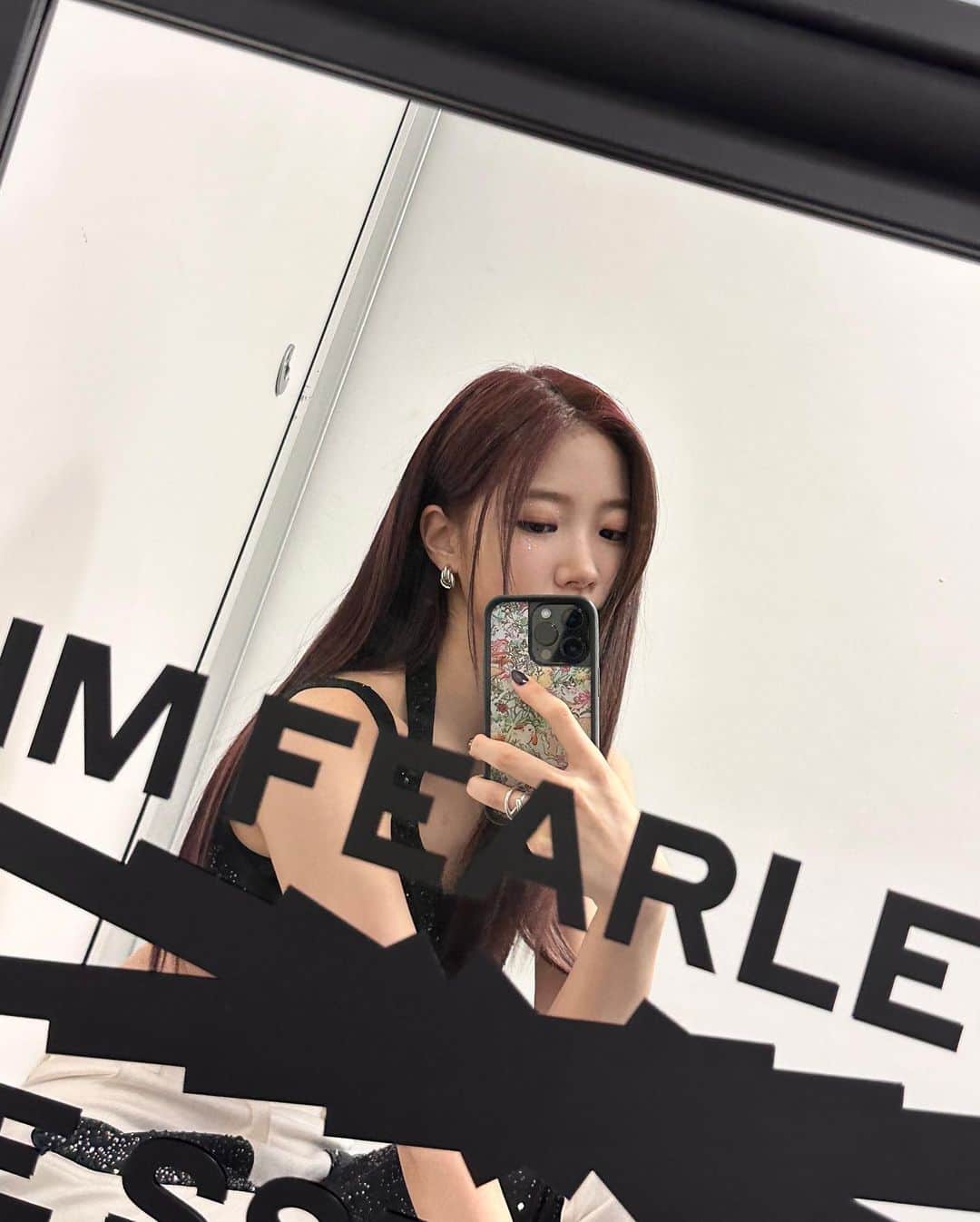 のインスタグラム：「IM FEARLESS🖤」