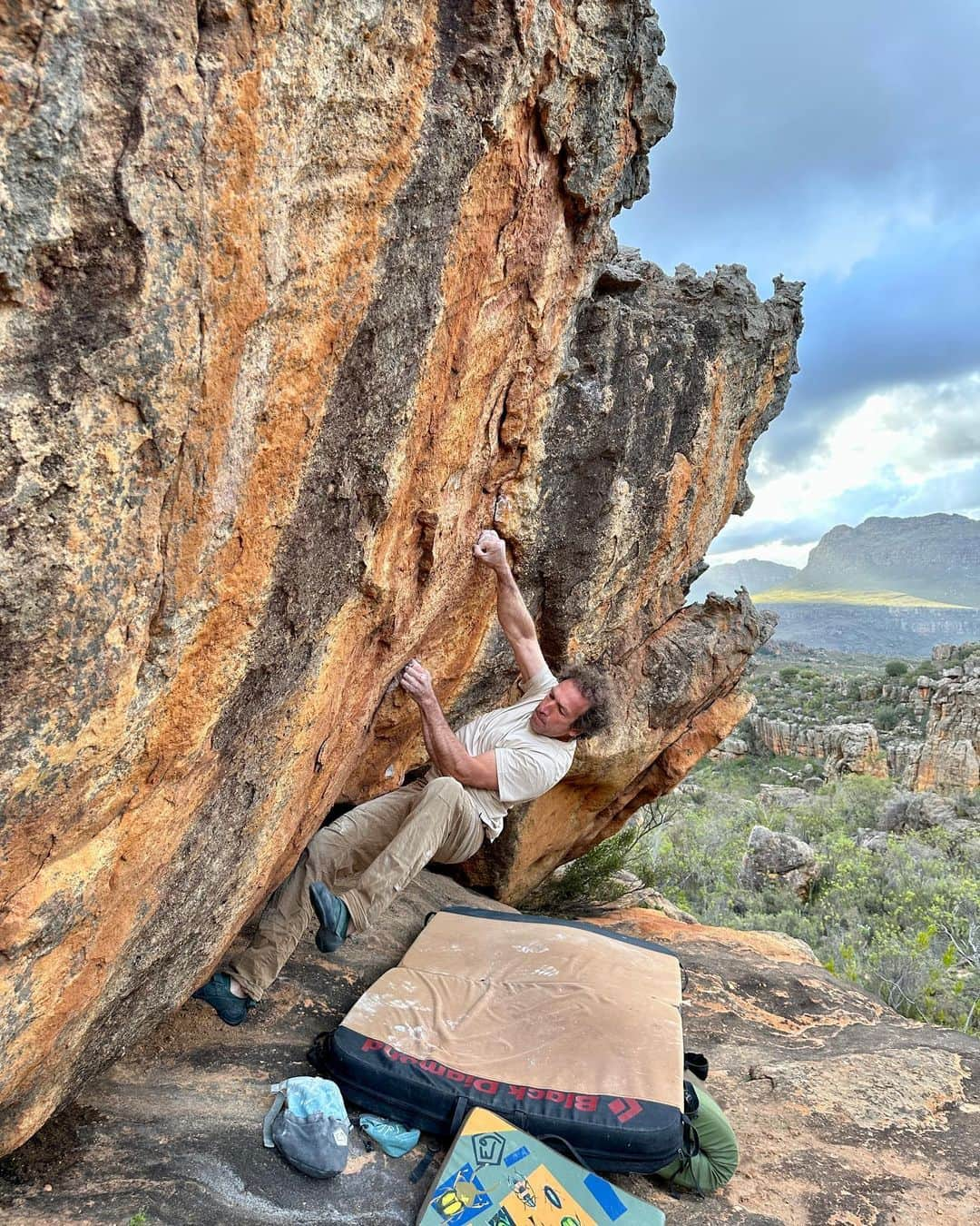 フレッド・二コルさんのインスタグラム写真 - (フレッド・二コルInstagram)「Just some random pictures of our last trip to Southafrica… #bouldering #climbingshoedesign #friends #rocklands」10月1日 2時05分 - fred_nicole