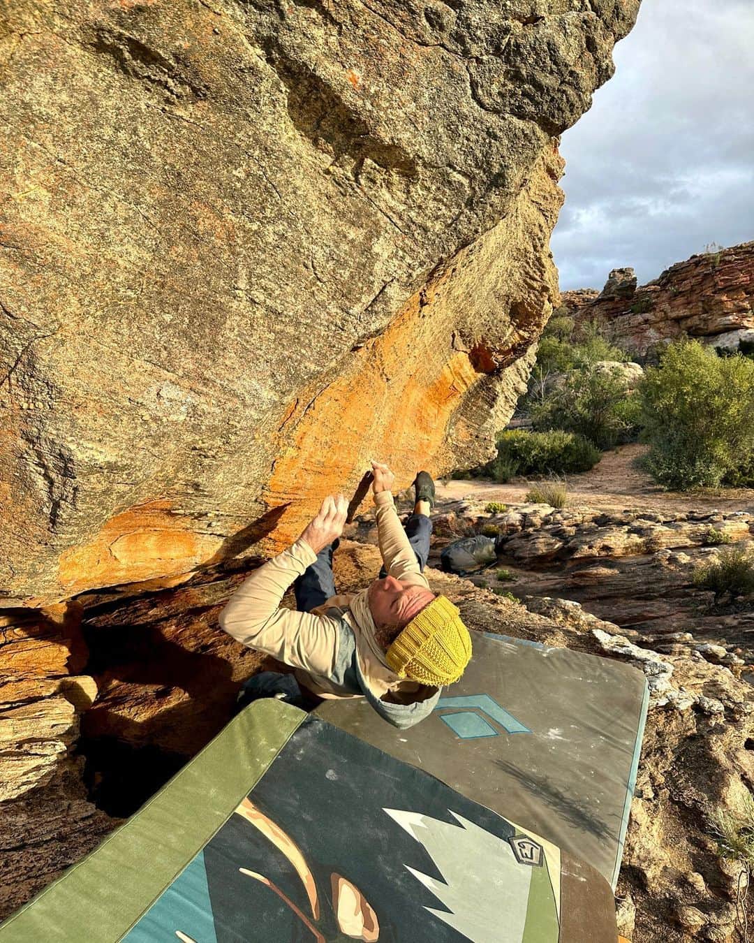 フレッド・二コルのインスタグラム：「Just some random pictures of our last trip to Southafrica… #bouldering #climbingshoedesign #friends #rocklands」