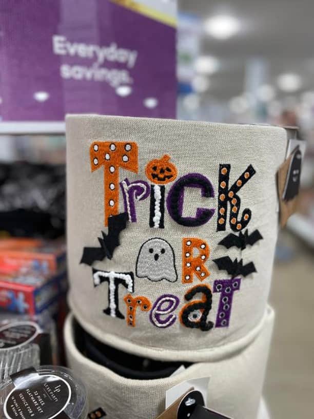 HomeGoodsのインスタグラム：「No tricks here! Saving on Boo Basket essentials is a treat 👻🧺」