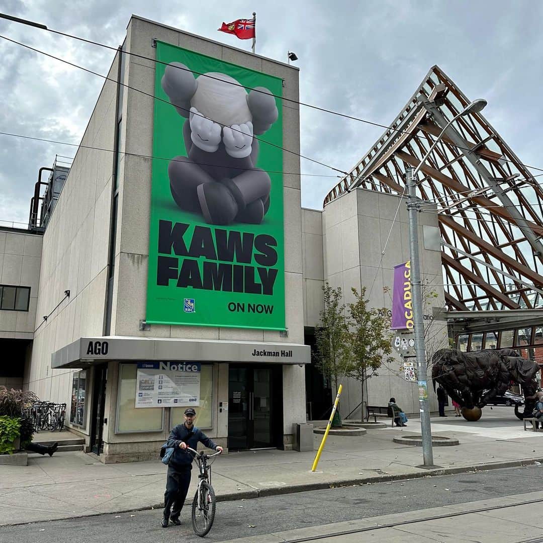 KAWSONEのインスタグラム：「Thanks @agotoronto and everyone visiting the exhibit. I really had the best time in your city and also thanks to @1hotel.toronto for the best hospitality! #KAWS #AGO #toronto #canada」
