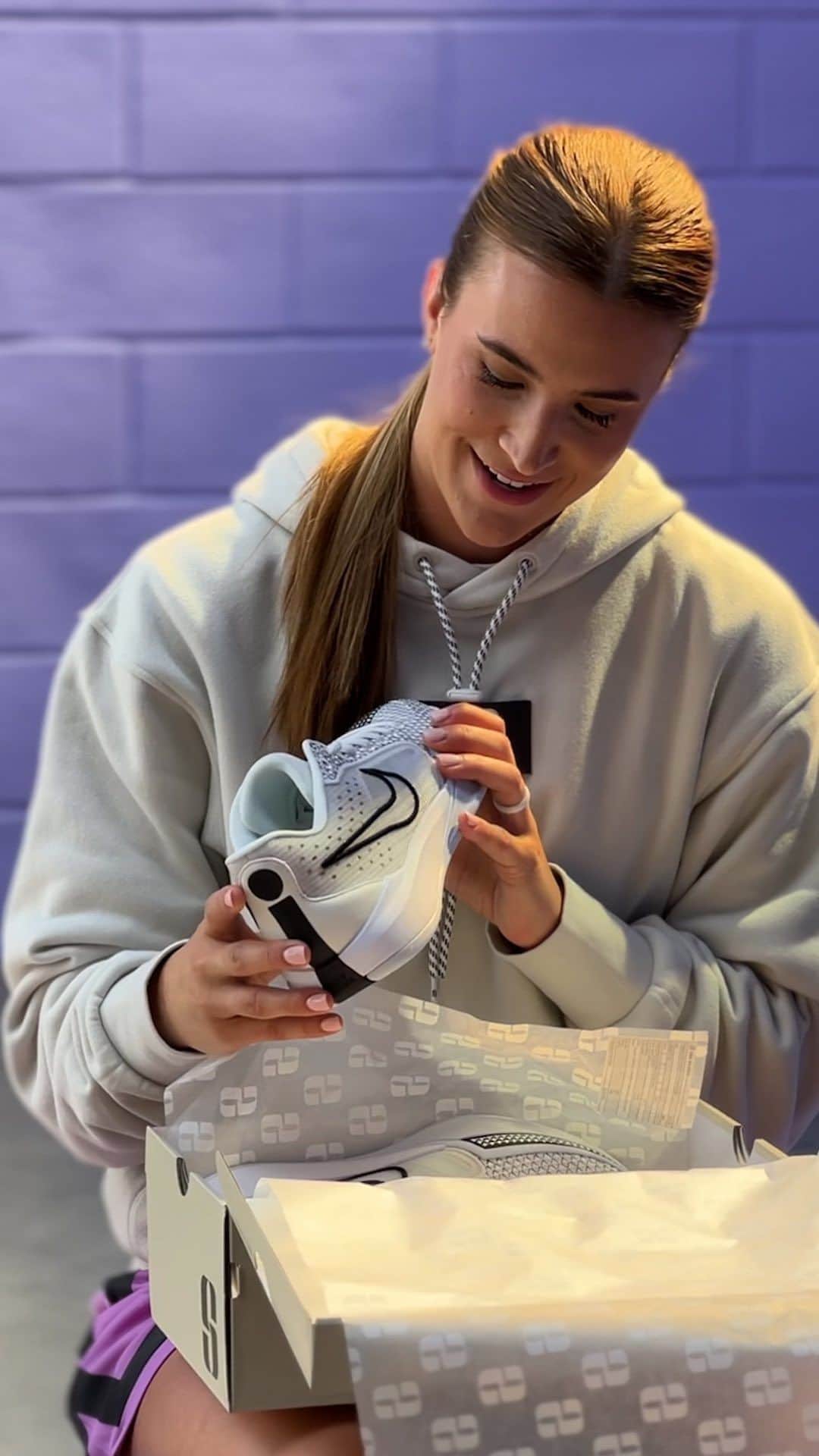 のインスタグラム：「Power your game with versatility.   The Sabrina 1 ‘Magnetic’ from @sabrina_i is made for all hoopers looking to play at their craftiest. The cloud-like comfort of React foam and Zoom Air cushioning, plus grippy S-traction, keep feet comfortable right up till the clock stops.    In colors like these, the competition won’t be able to keep their eyes off you. 👀 🧲   Available on 10.1.」