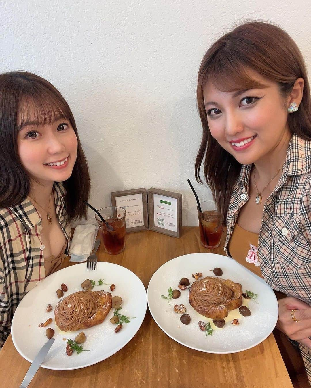 鈴乃八雲さんのインスタグラム写真 - (鈴乃八雲Instagram)「アッサンブラージュ ノムさんで (@assemblage.nom ) オムライスと 秋の新作✨ モンブランフレンチトーストロール  いただきました🌰🥐🍁🍂  バターライスにとろとろの卵がのせられたオムライス🍳🥚  バニラアイスの上に絞ったモンブラン🌰 周りには砂糖がけのナッツと栗が😍 美味しかった🥰💓  #フレンチトースト #東中野  #東中野グルメ #東中野ランチ #東中野カフェ #東中野駅 #ランチ #lunch #ランチタイム #lunchtime #ランチ巡り #ランチメニュー #東京ランチ #ランチタイム #オシャレカフェランチ #ランチ🍴 #オシャレカフェ #オシャレカフェ #美味しい #美味しいもの #美味しいお店 #美味しいもの巡り #美味しいご飯 #美味しいもの大好き　#ご飯 #オシャレ #お洒落 #カフェ #cafe #オムライス #モンブラン #カフェ巡り」10月1日 12時27分 - yakumo_suzuno