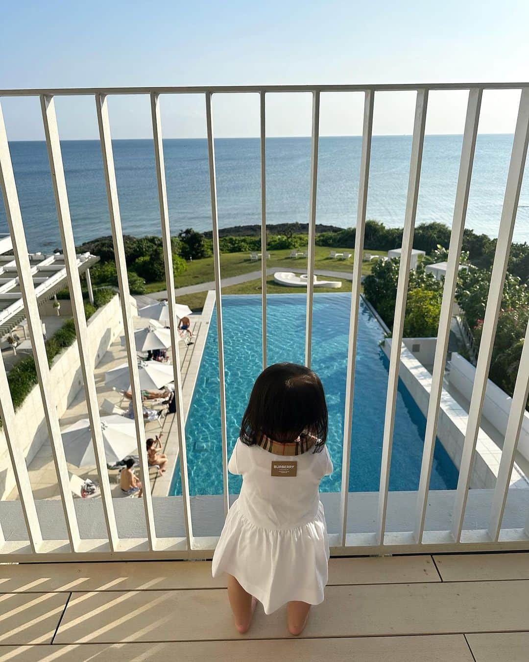 湯浅喬子さんのインスタグラム写真 - (湯浅喬子Instagram)「今更ながらGWに行った宮古島🌺  素敵なホテルだった🤍  @iraph_sui   #宮古島#sui#miyako」10月1日 12時51分 - kyorco