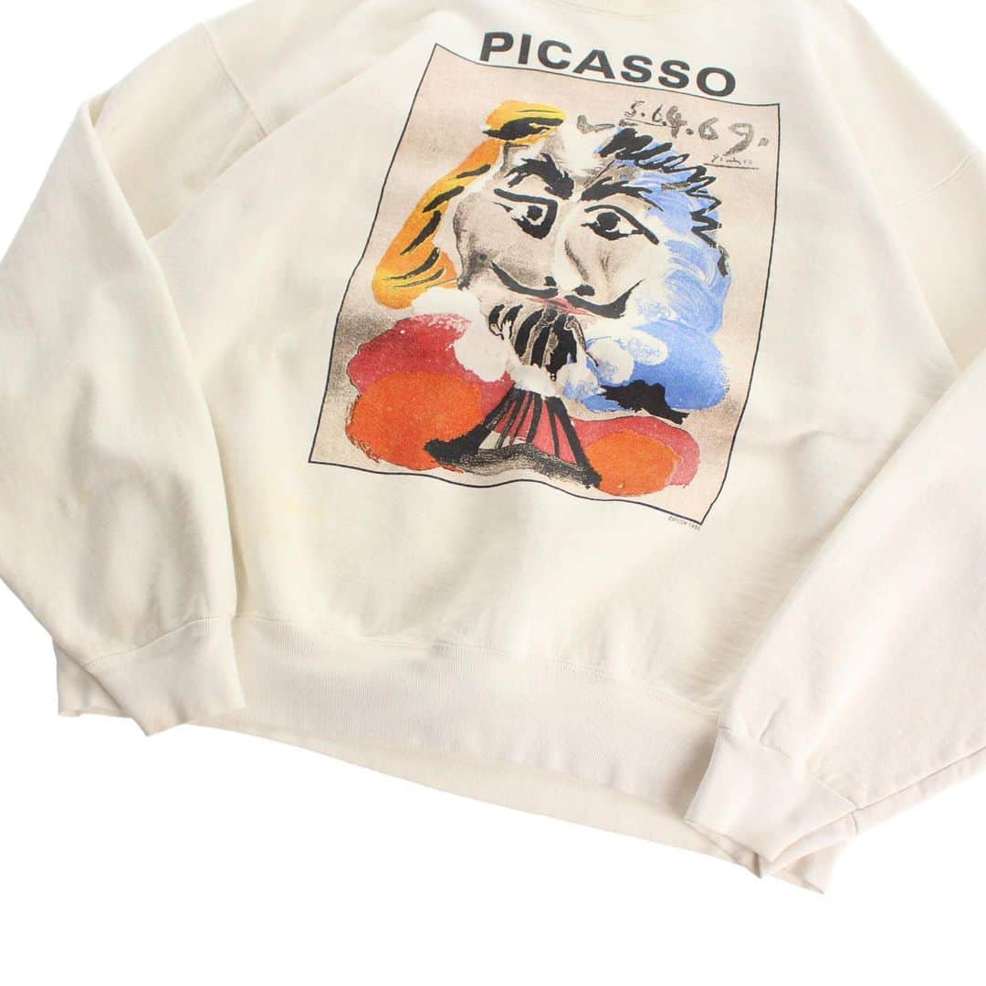 SANKAKUさんのインスタグラム写真 - (SANKAKUInstagram)「. 1990s Picasso sweat made in USA 着用モデル:174cm - - - - - スペシャルなアイテムが入荷しました。 探しても出てこない貴重なピカソのスウェット オーバーサイズなのも◎ - - - - -  高円寺OTSUで15年培った経験を活かし、新形態でより都会的でクリーンなアイテムを提案致します。1点,1点をセレクトとし、古き良き物を現代に落とし込む高感度な古着屋です。  "OTSU TOKYO"ならではの洗練されたアイテムをたっぷりご用意しております。メンズ,レディース,幅広い年齢層に楽しんで頂けるお店になってるかと思います。 是非ご来店お待ちしております☺︎  - - - - - #古着屋 #下北沢 #デザイナーズ古着」10月1日 12時48分 - otsu_tokyo