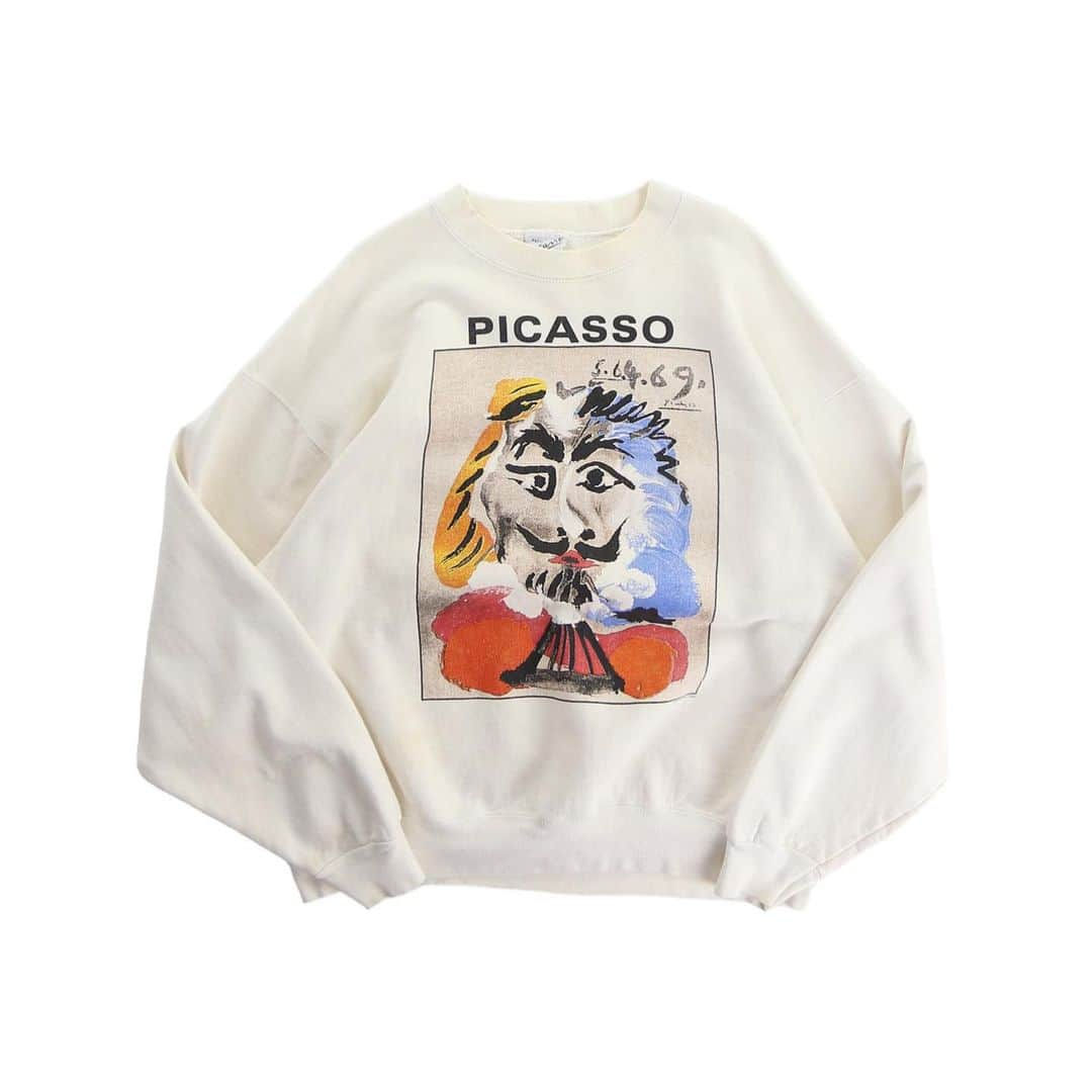 SANKAKUさんのインスタグラム写真 - (SANKAKUInstagram)「. 1990s Picasso sweat made in USA 着用モデル:174cm - - - - - スペシャルなアイテムが入荷しました。 探しても出てこない貴重なピカソのスウェット オーバーサイズなのも◎ - - - - -  高円寺OTSUで15年培った経験を活かし、新形態でより都会的でクリーンなアイテムを提案致します。1点,1点をセレクトとし、古き良き物を現代に落とし込む高感度な古着屋です。  "OTSU TOKYO"ならではの洗練されたアイテムをたっぷりご用意しております。メンズ,レディース,幅広い年齢層に楽しんで頂けるお店になってるかと思います。 是非ご来店お待ちしております☺︎  - - - - - #古着屋 #下北沢 #デザイナーズ古着」10月1日 12時48分 - otsu_tokyo