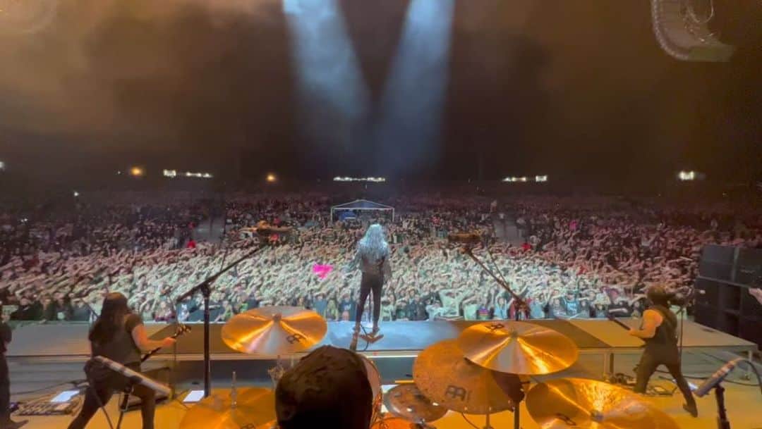 ロニー・ラドクのインスタグラム：「take that SLC」