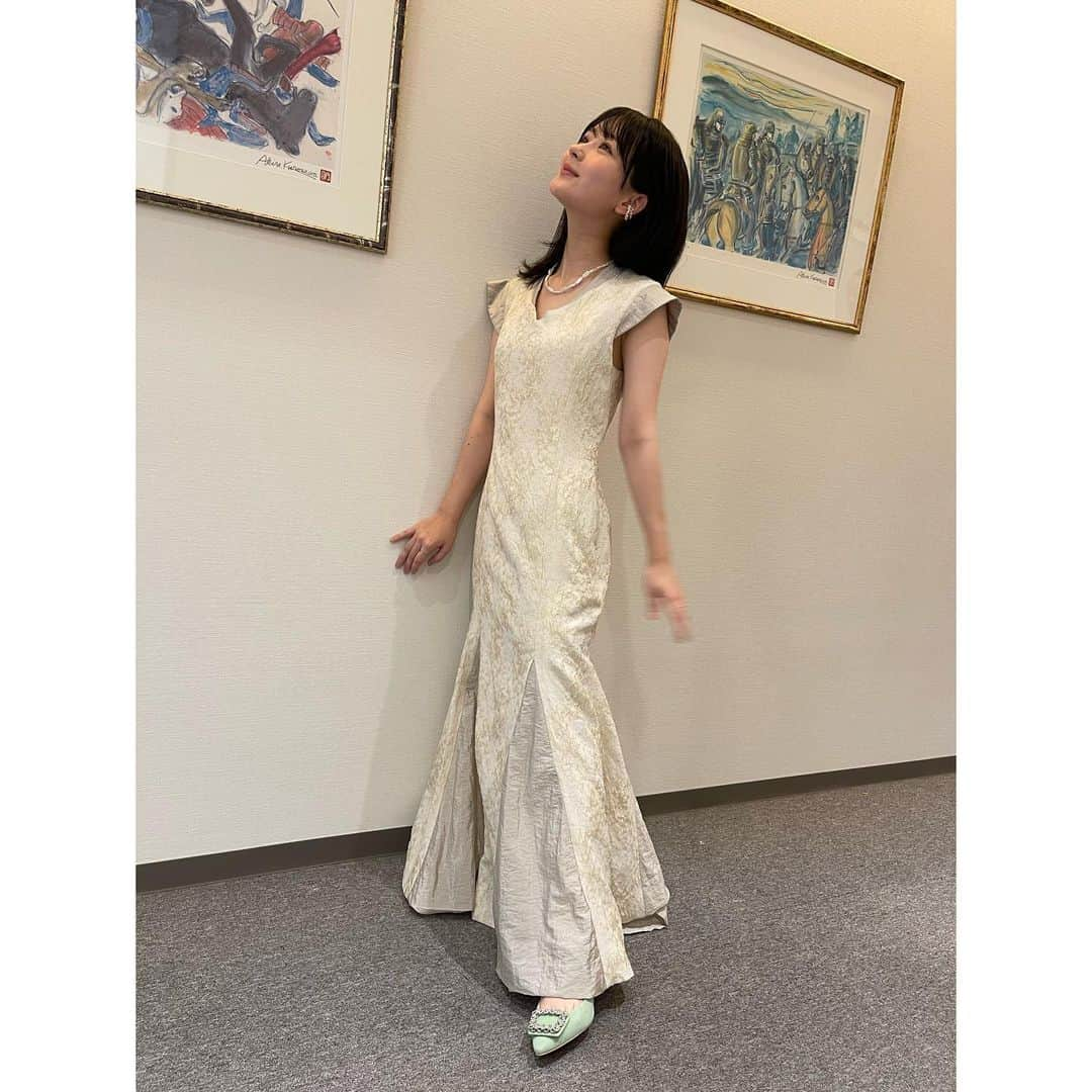 畑芽育さんのインスタグラム写真 - (畑芽育Instagram)「👗 ㅤㅤㅤㅤㅤㅤㅤㅤㅤㅤㅤㅤㅤㅤㅤ 「女子高生、僧になる。」記者会見のときのお衣装🥱  素敵なお召し物をありがとうございます。 どこ見てんね〜ん」10月1日 13時24分 - mei_hata_official