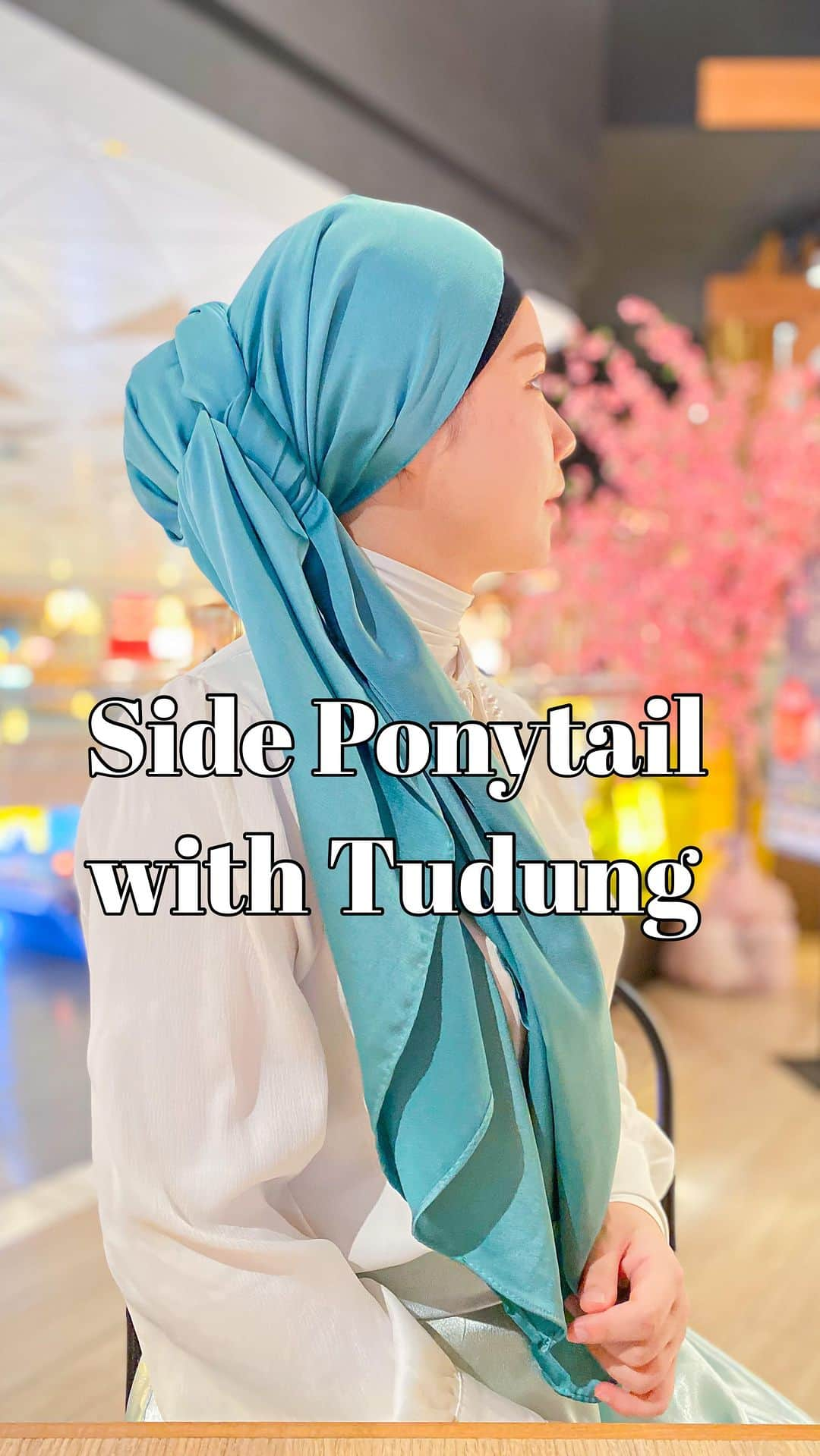 sunaのインスタグラム：「🥀Side Ponytail Tutorial🥀 . . All Muslimah wearing hijab when they go out. In this account, a Japanese converted Muslimah will show you how to look beautiful while hiding your hair and skin with a hijab.  ▪︎Ideas to make Kirei & Kawaii 💕 ▪︎Styling that you can do in 1 minute 💕 . . #hijab #hijabstyles  #hijaberstyle #hıjabfashion  #hijabtutorial #hijabinspiration  #hijabi  #fashionmalaysia #muslimahfashionistawear  #malaysiamuslim #cantikcantik  #cantikhijab #hijabmurah  #hijabcollection  #comel #hijabmasakini   #igmalaysia  #muslimmalaysia  #malaysia  #malaysiaculture #malaysiastyle  #malaysiafashion  #malaysianbeauty  #malaysiancantik  #japanesemuslimah  #cantikindonesia  #cantiknatural  #muslimahcantik  #muslimawear  #muslimahhijab」