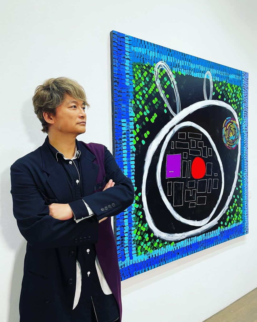 香取慎吾のインスタグラム：「#金沢21世紀美術館 での個展 #WhoAmITour 10月に入って折り返し 残り2週間 10月15日までです！ 多くの方が遊びに来てくれていて嬉しいです。感謝。」