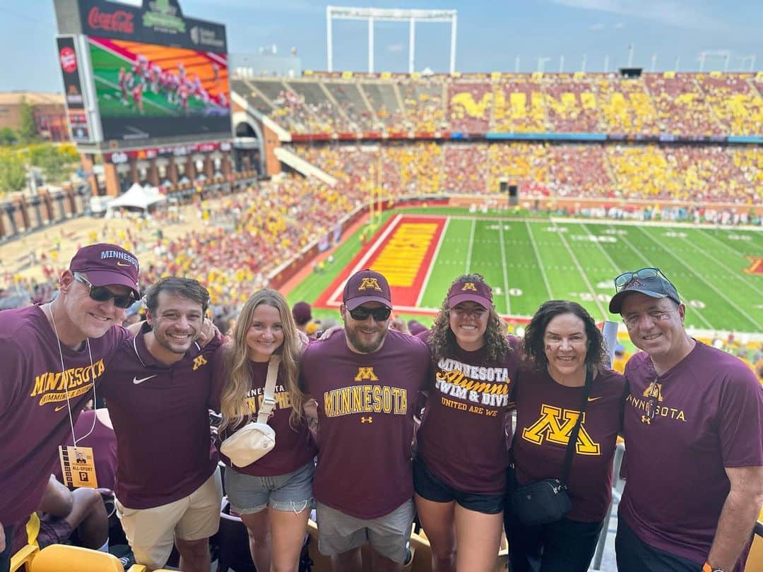 キエラ・スミスのインスタグラム：「〽️〽️〽️ GOPHERS 🫶🏼❤️」