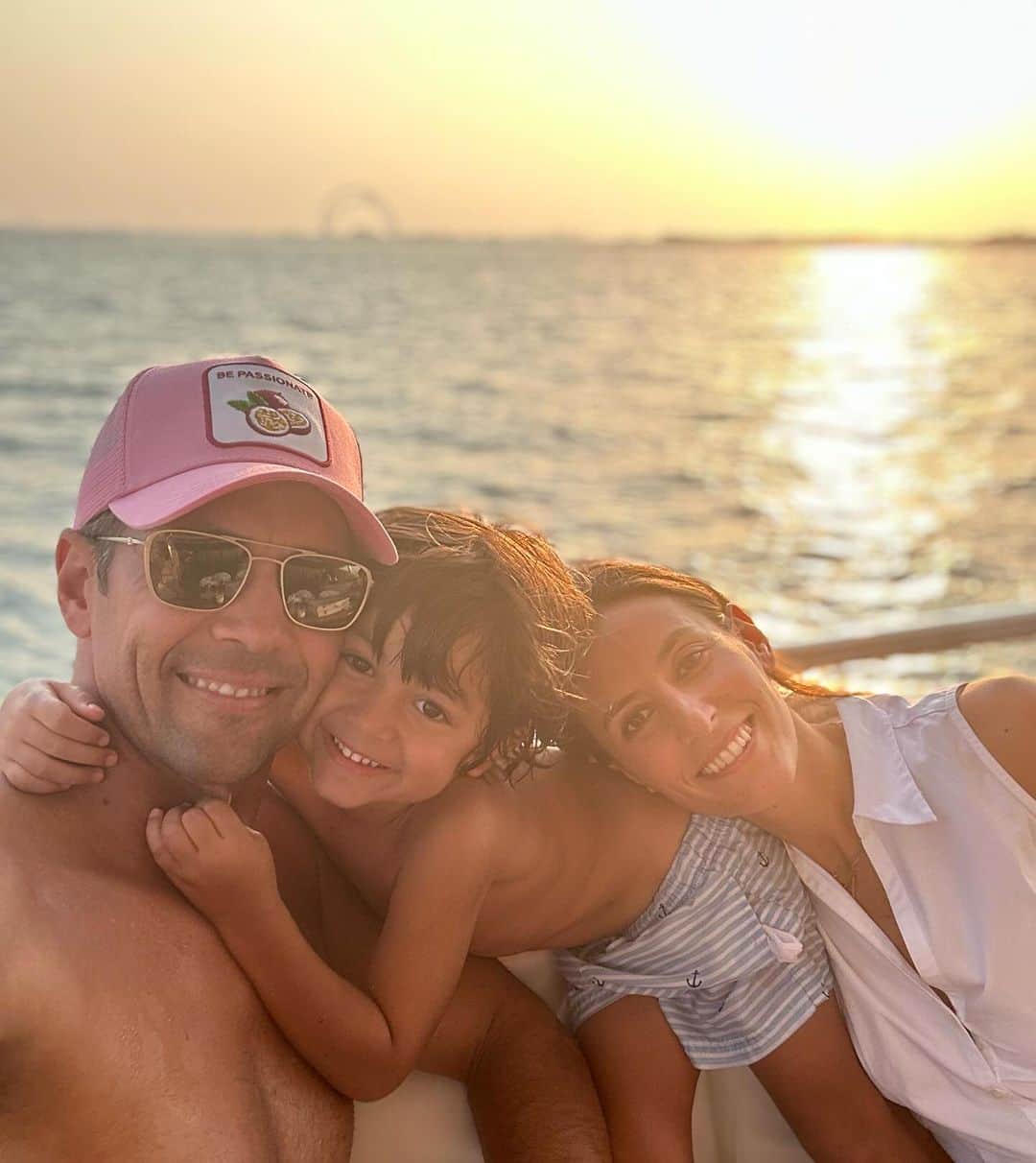 フェルナンド・ベルダスコのインスタグラム：「An AMAZING weekend  ☀️🥰😍🇶🇦🌊❤️」