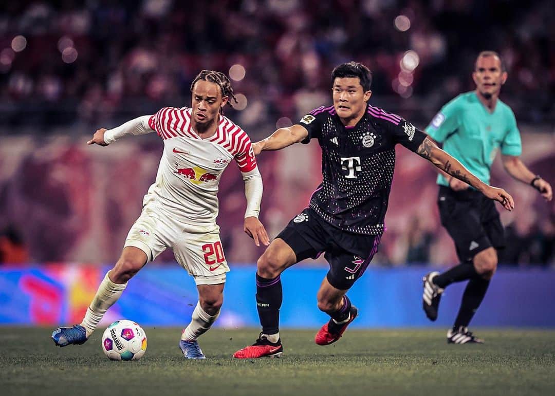 シャビ・シモンズのインスタグラム：「We wanted the win, but I’m very proud of this team. Focused on the Champions League now 🔴⚪️」
