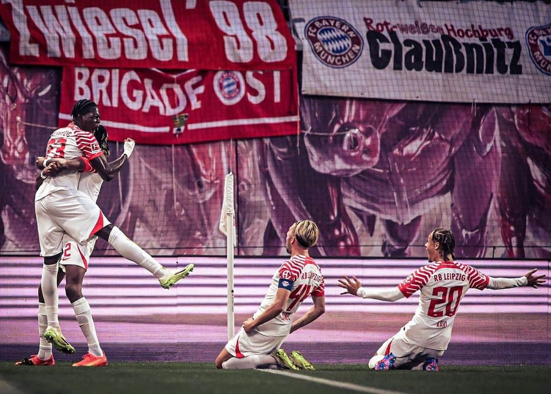 シャビ・シモンズさんのインスタグラム写真 - (シャビ・シモンズInstagram)「We wanted the win, but I’m very proud of this team. Focused on the Champions League now 🔴⚪️」10月1日 5時54分 - xavisimons