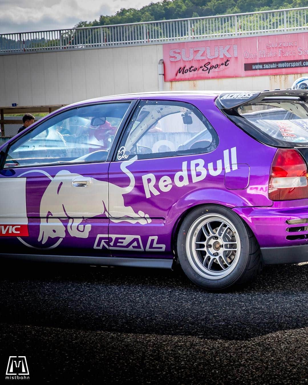 mistbahnさんのインスタグラム写真 - (mistbahnInstagram)「_ REAL EK9 Honda CIVIC Type R _ 🚗: @horiuchi0416 📷: @mistbahn _ Shot on May-20 2023 🏁 "Circuit Festa ( @circuit_festa_west_japan )". Central Circuit (Hyogo Japan) _ JP) 2023年5月20日、セントラルサーキットで開催された「サーキットフェスタ ( @circuit_festa_west_japan )」で撮影。 _ #circuitfesta #サーキットフェスタ #centralcircuit #セントラルサーキット #realcompany #リアルカンパニー #acrossracing #アクロスレーシング #acrossracingteam #redbull #redbullpurpleedition #templeracing #テンプルレーシング #civic #hondacivic #ホンダシビック #シビック #ek9 #ek #ekcivic #kanjo #kanjostyle #kanjoracer #kanjozoku #timeattack #timeattackjapan #bseries #hondasontrack #rpf1 #enkeiwheels」10月1日 6時40分 - mistbahn