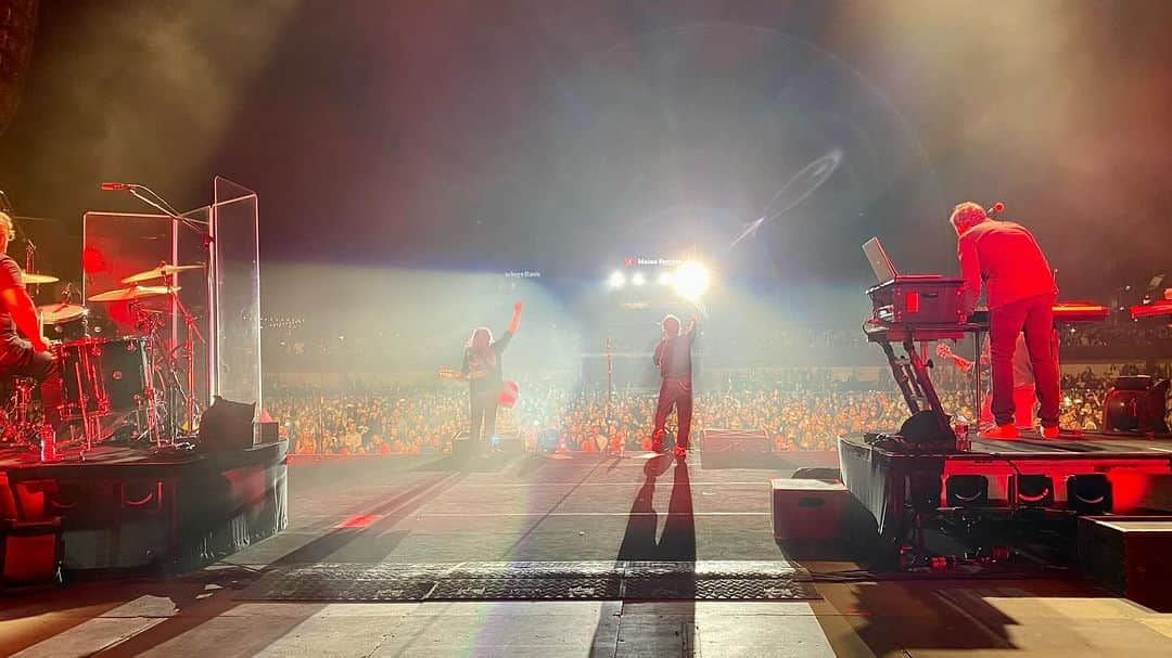 グー・グー・ドールズさんのインスタグラム写真 - (グー・グー・ドールズInstagram)「They got their Big Night Out and we had a blast at The Maine Savings Amphitheater in Bangor, ME !!!」10月1日 6時56分 - googoodollsofficial