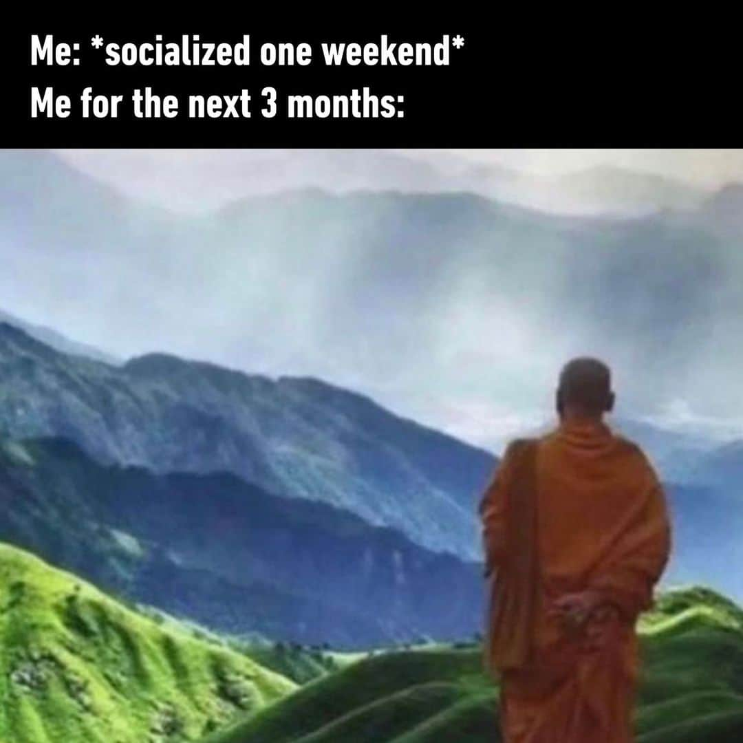 9GAGさんのインスタグラム写真 - (9GAGInstagram)「gotta recharge my social batteries  - #socialize #recharge #memes #9gag」10月1日 7時00分 - 9gag