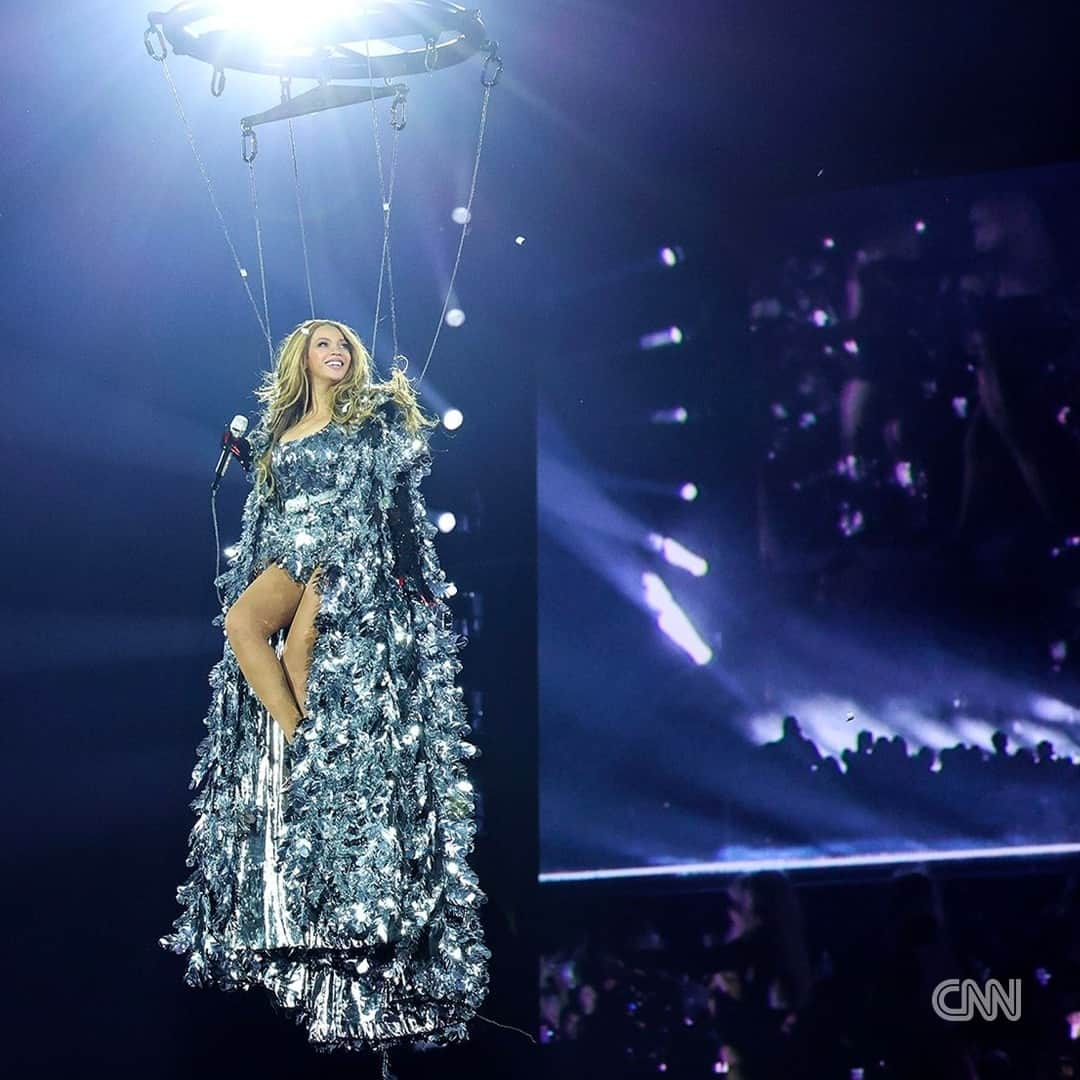 CNNさんのインスタグラム写真 - (CNNInstagram)「🐝 It's not the diamonds or the pearls that make Beyoncé that girl, but fashion is a critical part of what's made her "Renaissance World Tour" unforgettable.  Beyoncé's first solo tour in seven years featured a wardrobe fit for a queen. With many of the looks switching out from venue to venue — and some specific to particular cities on the tour — it also moonlighted as a traveling fashion show, keeping fans on their toes for whatever Beyoncé and her team of stylists had up their sleeves next.  See more at the link in our bio.  📸: Kevin Mazur/WireImage/Getty Images; Jonathan Nackstrand/AFP/Getty Images」10月1日 7時01分 - cnn