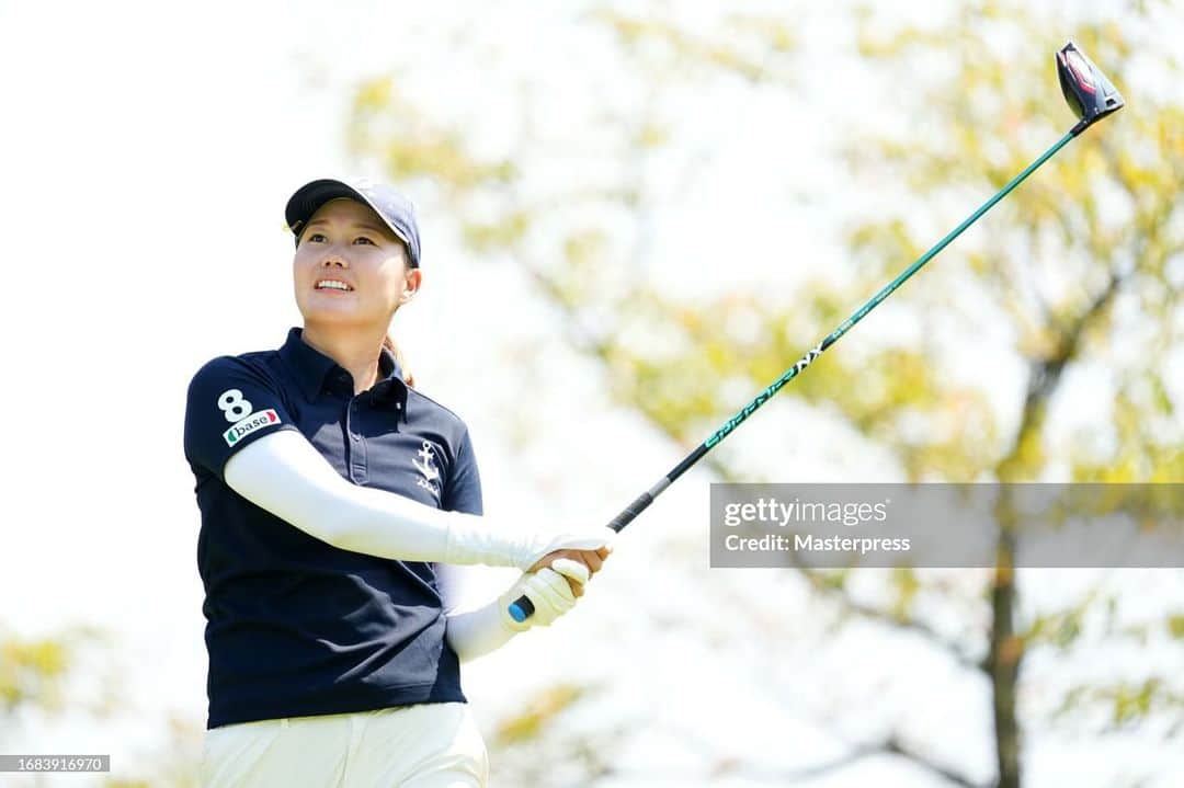 福山恵梨のインスタグラム：「⭐️山陽新聞レディースカップ26T ⭐️ちゅーピーレディース31T ⭐️SkyレディースABC31T 応援ありがとうございました🧡  3試合終了しました☑️ 修正に励みながらのラウンドで少しつかめてきたような気がしてます！  悪い時でもうまくスコアをまとめる力が欲しいです🐱 私の体言うこと聞いてくれ🥲 今日だけは10時間睡眠させてもらいました🫡 寝る子は育て！笑」