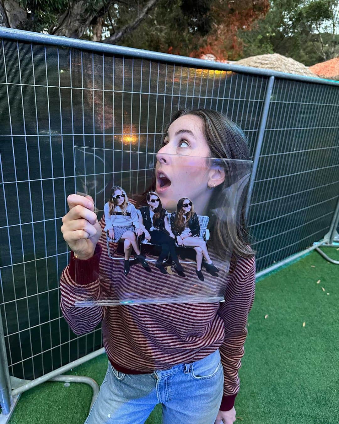 ハイムさんのインスタグラム写真 - (ハイムInstagram)「days are gone 10 year anniversary reissue OUT NOW 🥹 are you crying?」10月1日 7時47分 - haimtheband